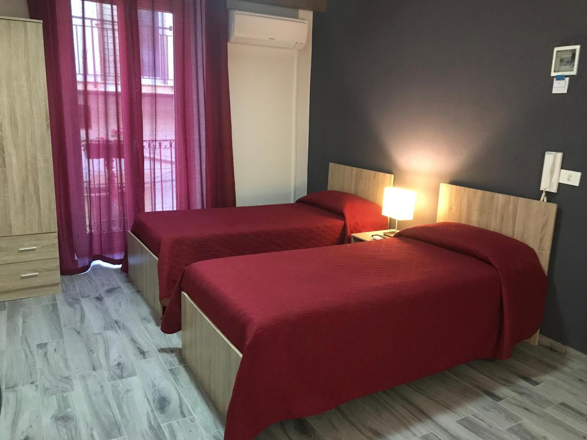 Antico Rione Bed & Breakfast Caltanissetta Bagian luar foto