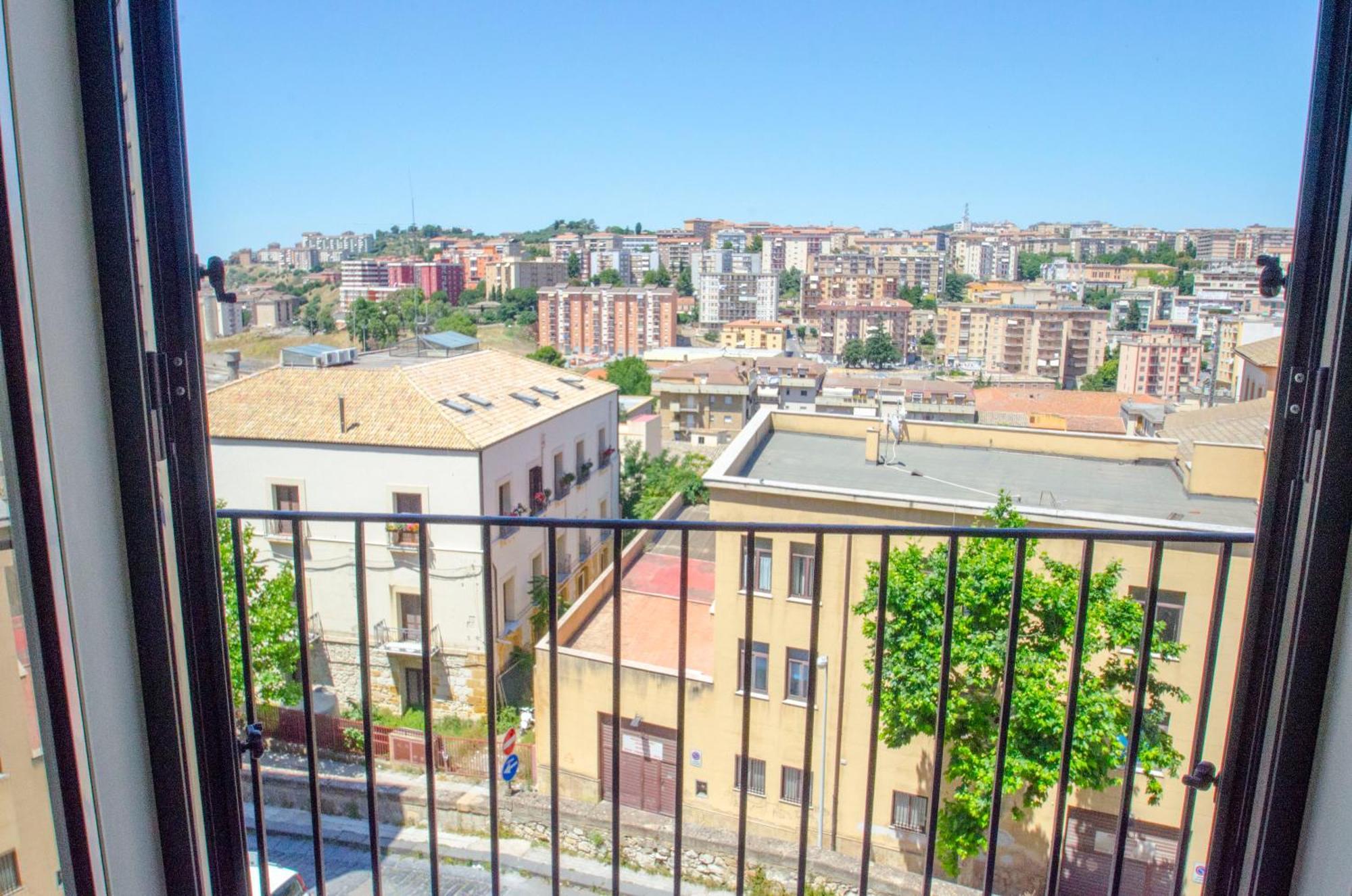 Antico Rione Bed & Breakfast Caltanissetta Bagian luar foto